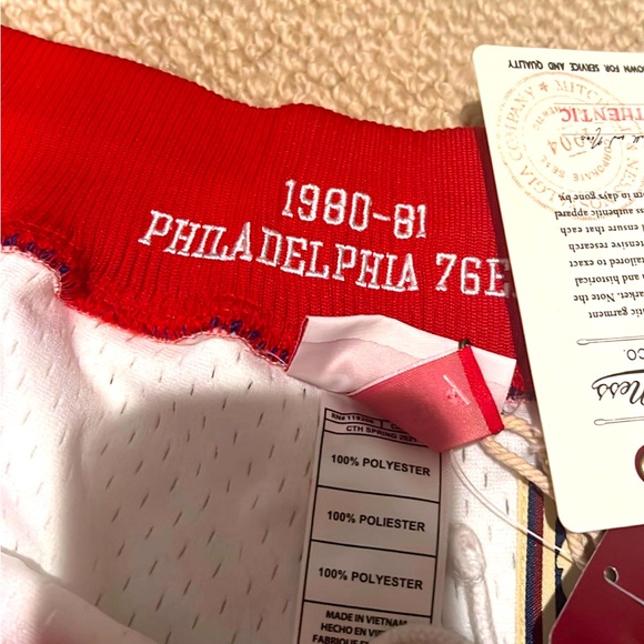Mitchell & Ness 1980-1981 76ers - Picture 2 of 2